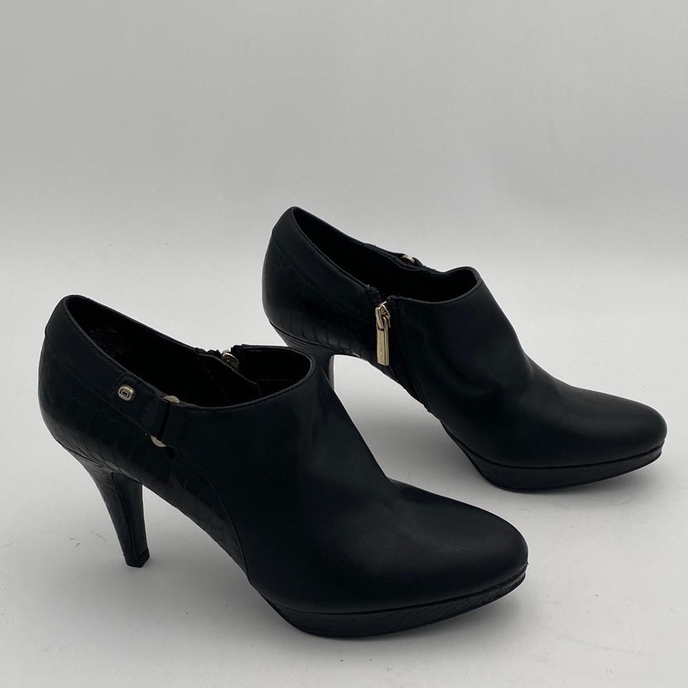 Bandolino Black Heeled Bootie women 8M Casual leather animal print casual office